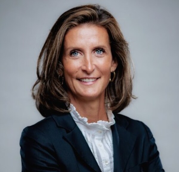 Chlo&eacute; Mayenobe